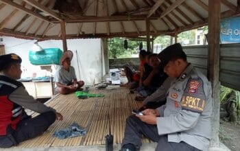 Dialog Malam di Sekotong, Polisi Dengar Langsung Keluhan Warga