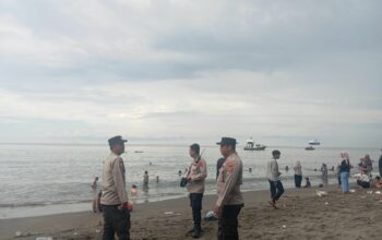Libur Tahun Baru Aman di Pantai Cemare Pengamanan Humanis Polsek Lembar