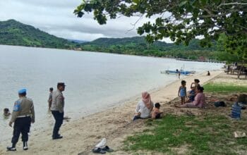 Patroli Polisi di Pantai Elak-Elak, Jaminan Keamanan bagi Wisatawan