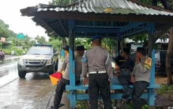 Polsek Lembar Gencar Patroli KRYD, Jaga Kamtibmas dan Antisipasi Dampak Cuaca Ekstrem Pasca Pilkada