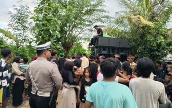 Polsek Sekotong Amankan Giat Nyongkolan Warga Desa Taman Baru, Arus Lalu Lintas