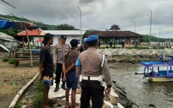 Wisata Nyaman! Polsek Sekotong Amankan Dermaga Tawun