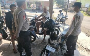 Patroli Dialogis Polsek Kuripan Tingkatkan Kewaspadaan Masyarakat Terhadap Cuaca Ekstrem