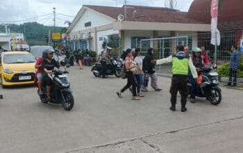 Penyeberangan Bali-Lombok Ramai, Petugas Jamin Kelancaran