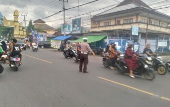 Polsek Batulayar Kawal Ngabuburit, Warga Merasa Aman