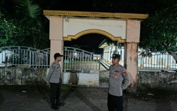 Polsek Kuripan Amankan dan Atur Lalu Lintas Shalat Subuh Berjamaah di Masjid AT-TAQWA