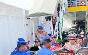 Sigap! Petugas Pos Pelayanan Pelabuhan Lembar Selamatkan Penumpang Alami Keguguran