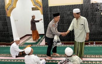Tarawih Keliling Kapolsek Kediri Jaga Kamtibmas, Pererat Silaturahmi
