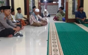 Tarawih Keliling Kapolsek Kediri, Pesan Kamtibmas & Antisipasi Balap Liar