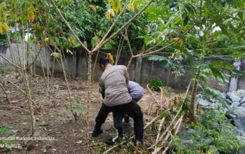 Pentingnya Ketahanan Pangan: Bhabinkamtibmas Kuripan Utara Berkunjung ke Dusun Pelulan