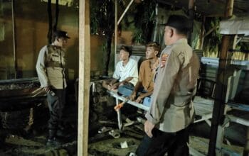 Patroli Dialogis Polsek Kediri: Mengedukasi Warga Mencegah Isu Hoax dan Gangguan Kamtibmas