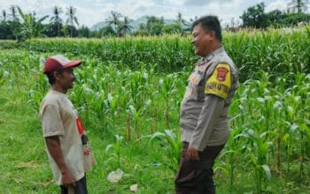 Polres Lombok Barat Dorong Ketahanan Pangan Desa Jembatan Gantung