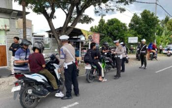 Puluhan Pelanggar Terjaring di Bypass Bil 2, Polres Lombok Barat Gelar Operasi Patuh Rinjani 2025