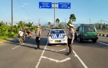 Edukasi dan Pencegahan 3C di Jalur Vital BIL oleh Satlantas Lombok Barat