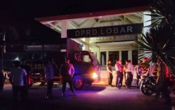 Polres Lombok Barat Gelar Patroli Gabungan, Fokus Kantor DPRD dan Bundaran GMS