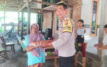 Tak Hanya Amankan Desa, Polisi Sekotong Juga Bantu Warga Lewat Nutrisi Mantap